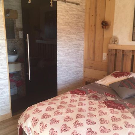 Bed and Breakfast la gravinette à Cruet Extérieur photo