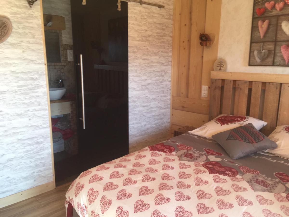 Bed and Breakfast la gravinette à Cruet Extérieur photo